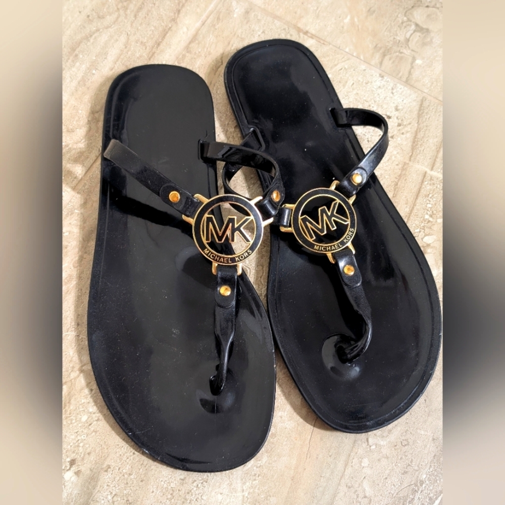 Michael Kors Black Jelly Flip Flops Sandals with Gold Logo 8